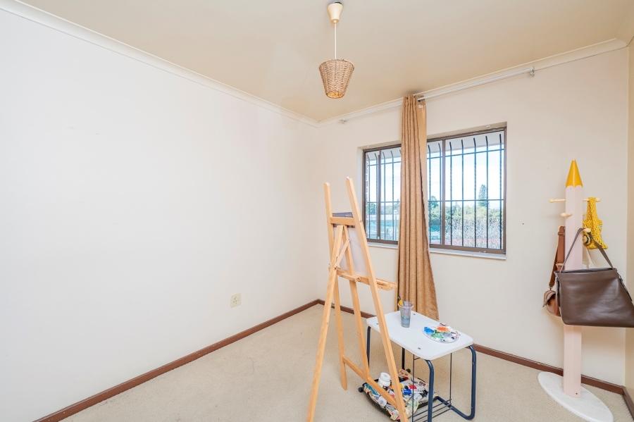 4 Bedroom Property for Sale in Eversdal Western Cape